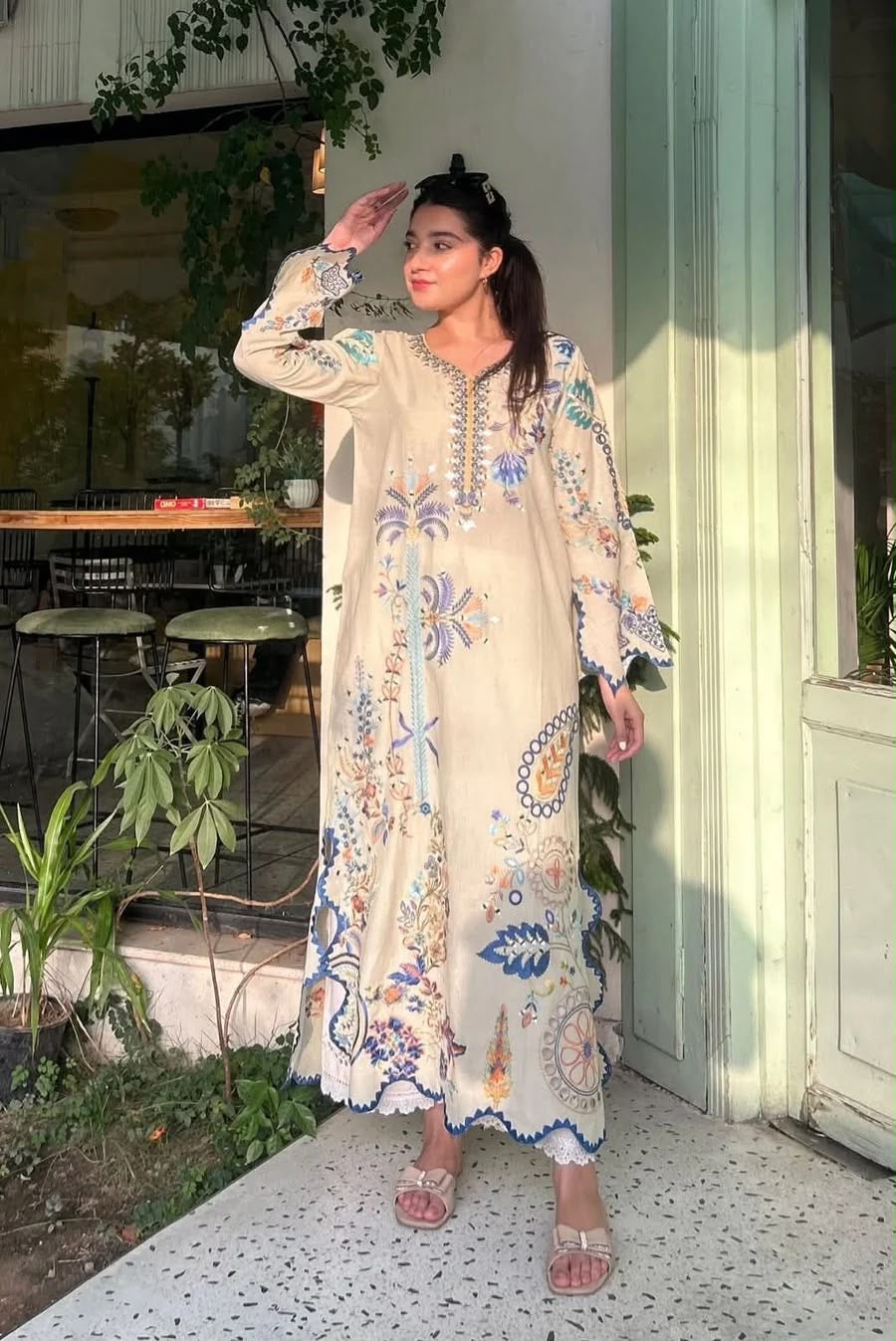 Pakistani Style Star Silk Kurti, Pant & Dupatta Set