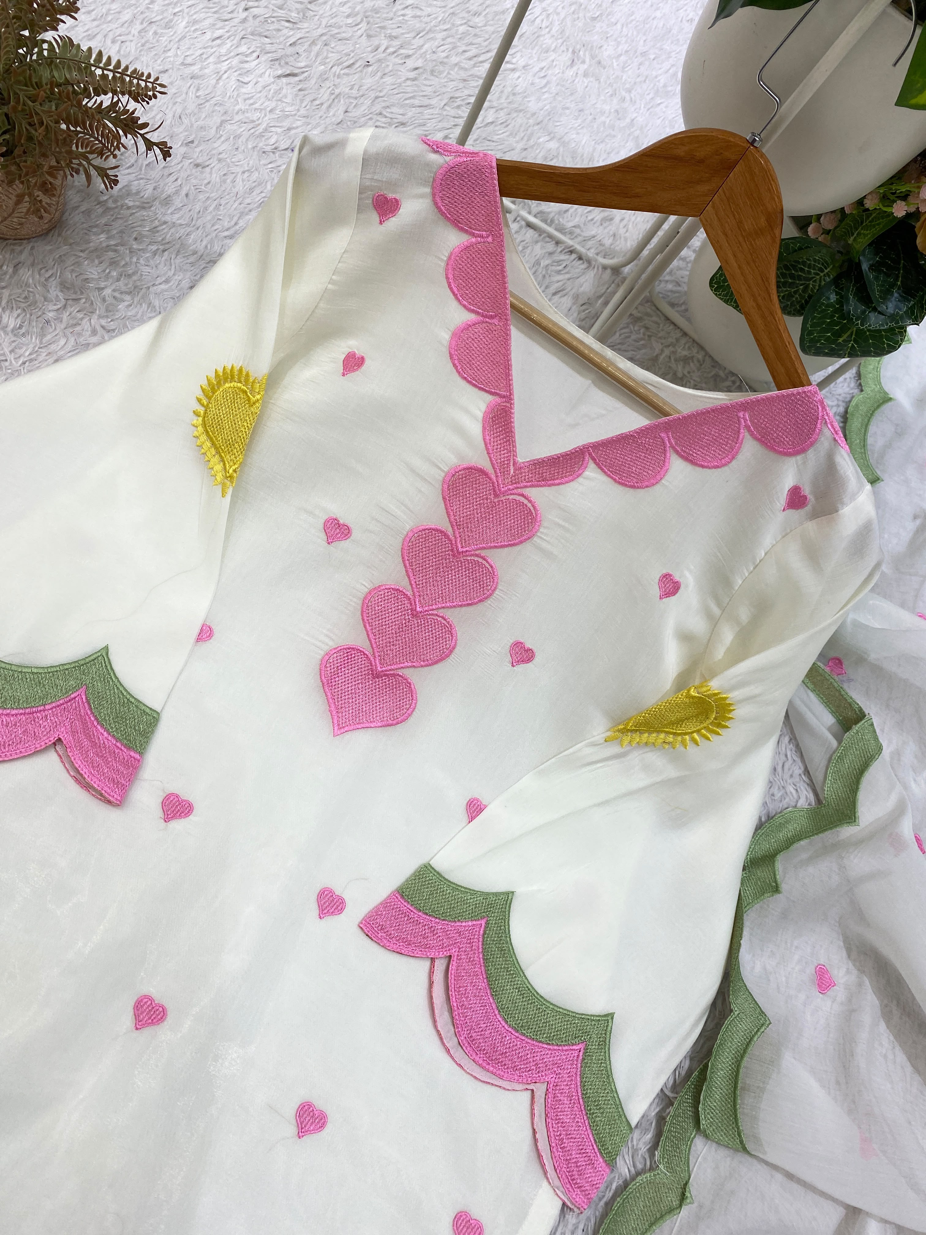 MUL CHANDERI EMBROIDERY WORK 3 piece set